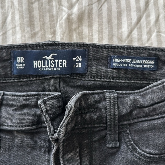 Hollister High Rise Jean Legging (Advanced Stretch) - Size: 0R - Picture 3 of 4